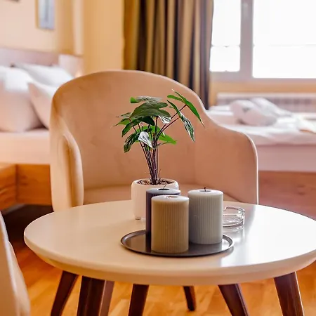 Airstar Hotel Surčin